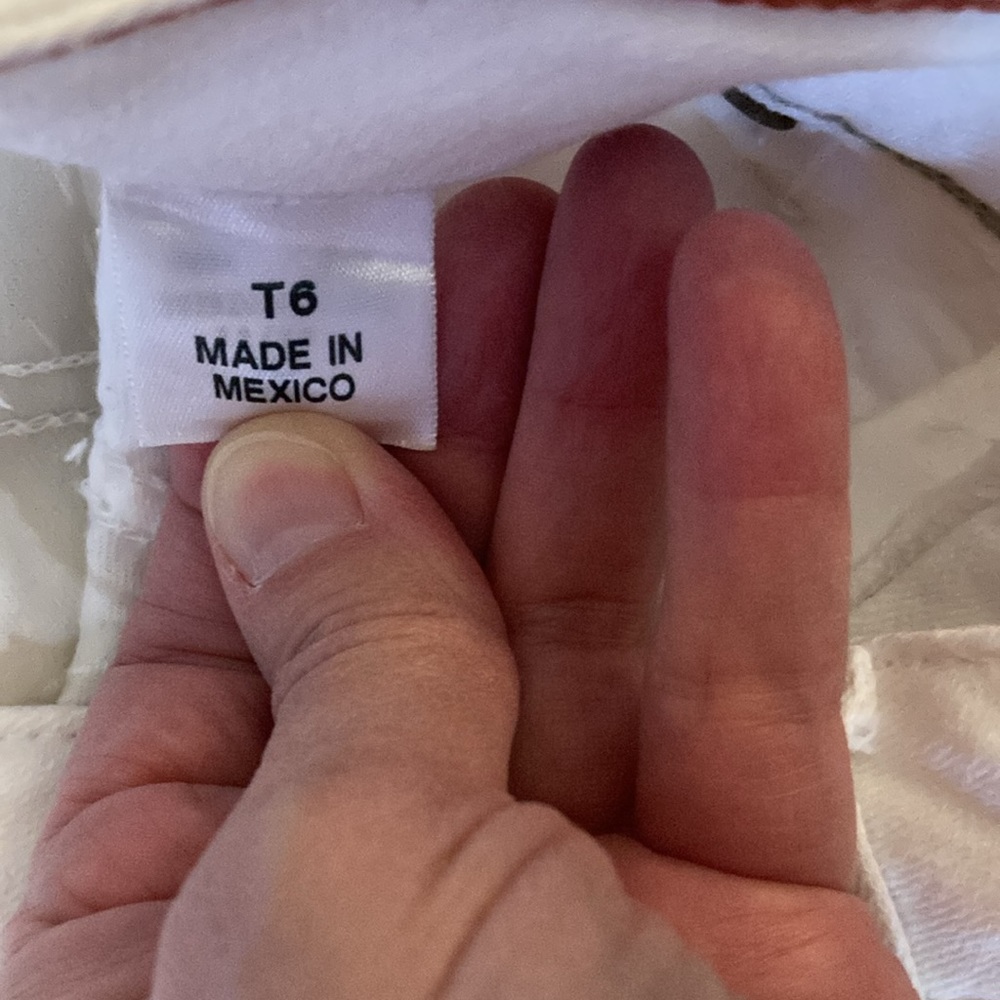 Eddie Bauer white stretch jeans - Picture 6 of 7